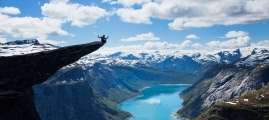Hiking Trolltunga, cliff above the fiord in Norway :: Tips and guide