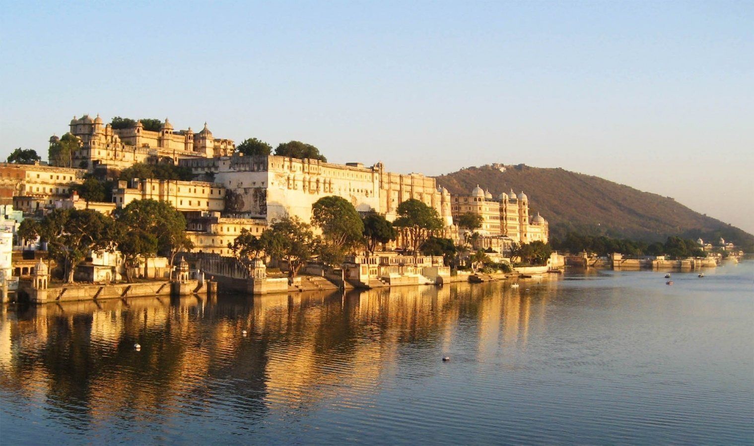Udaipur in India: City among the lakes