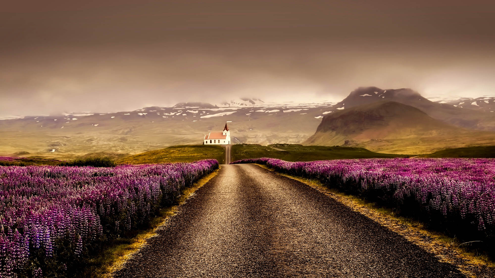 Islandia: Przewodnik turystyczny i ciekawe miejsca dla podróżników