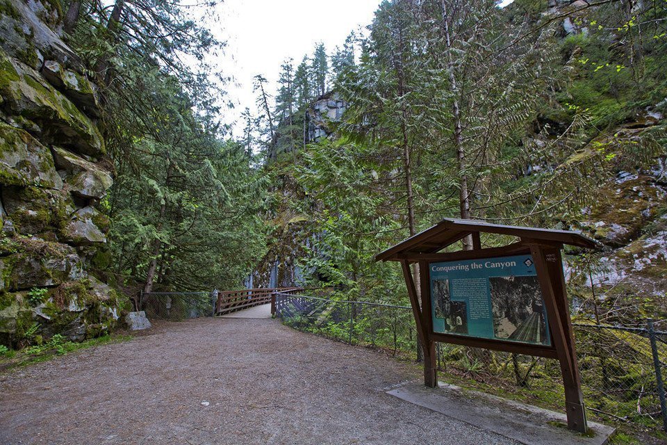 Entrance to the Othello Tunnels